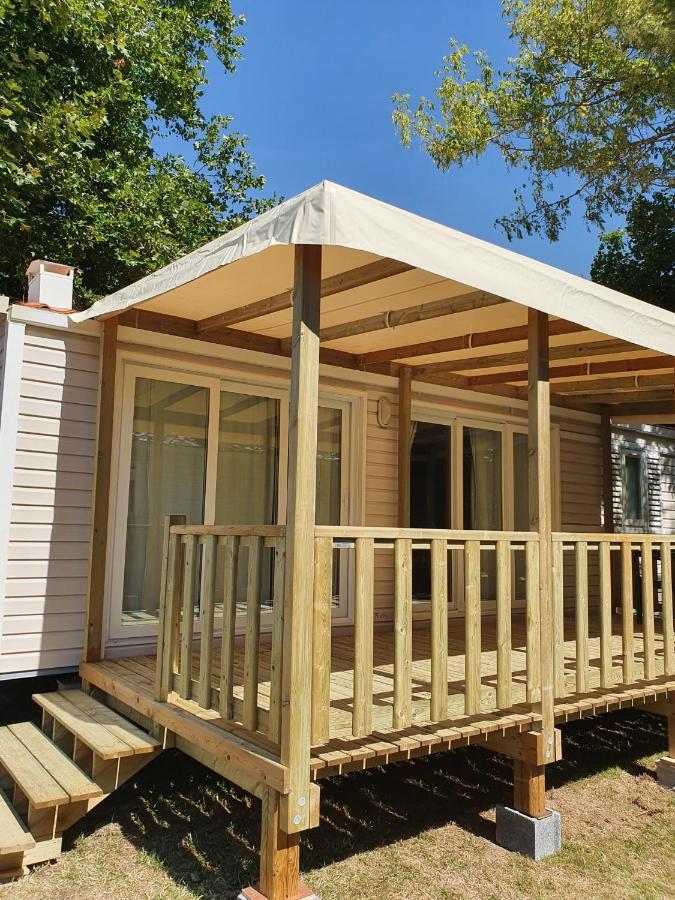 Camping Le Brochet Péronne Esterno foto