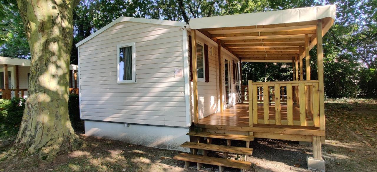 Camping Le Brochet Péronne Esterno foto