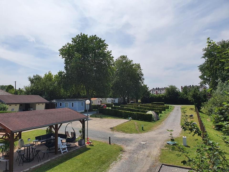 Camping Le Brochet Péronne Esterno foto